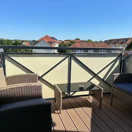 Gemuetliche Neurenovierte Dachgeschosswohnung * Erfurt