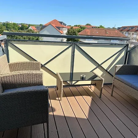 Gemuetliche Neurenovierte Dachgeschosswohnung * Erfurt